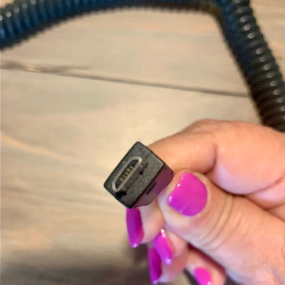 Coiled cord car phone charger, Micro usb, black